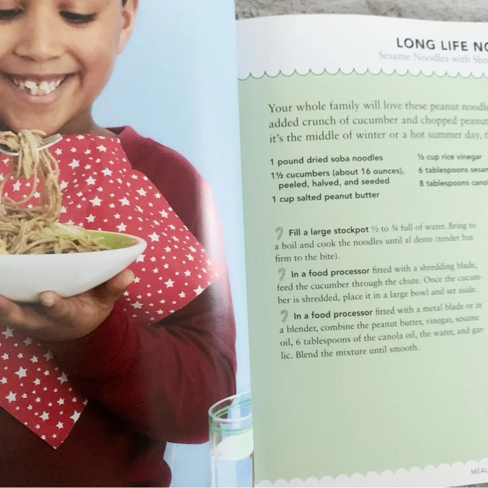 Crate and Barrel Kids in the Holiday Kitchen: Making, Baking, Giving By: Cinda